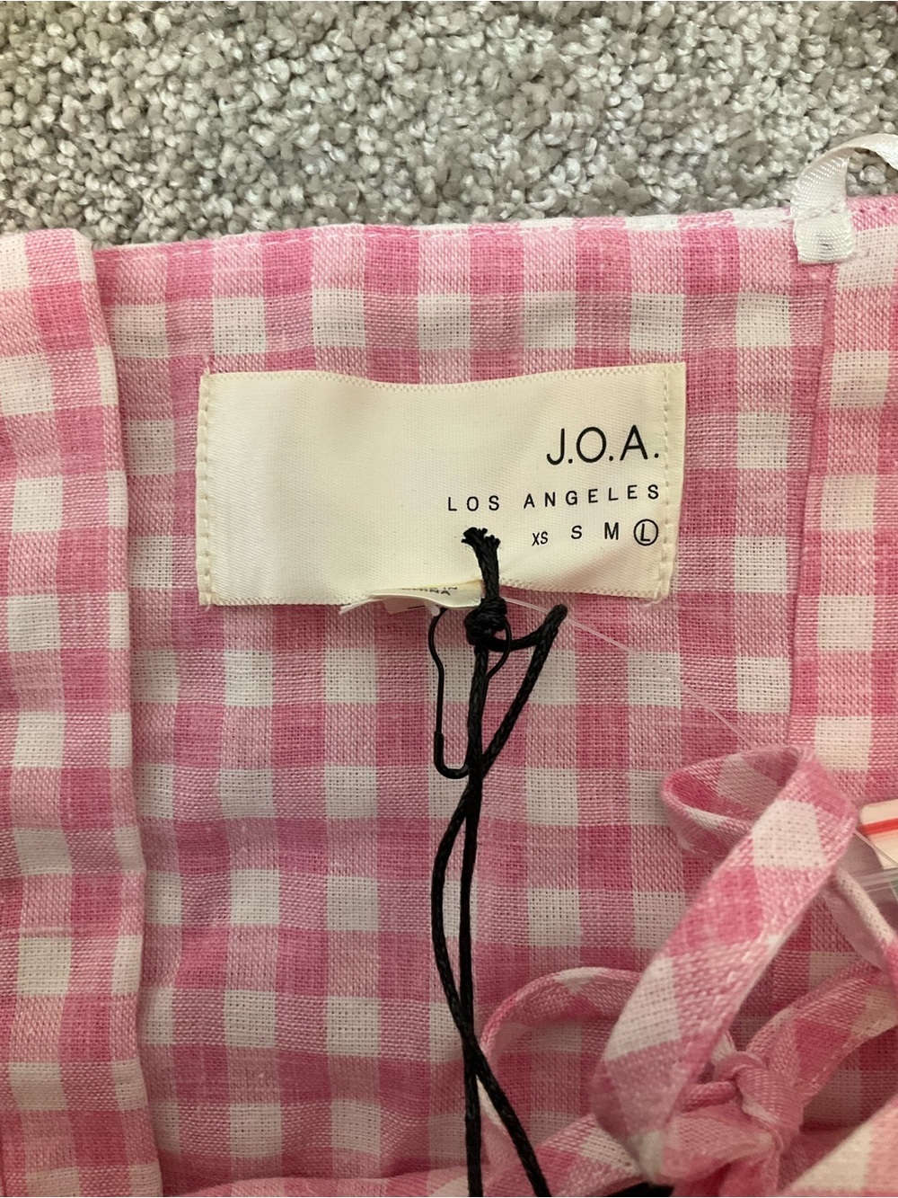 NWT J.O.A. Pink Gingham Bow Halter Crop Top Size Large - Picture 4 of 5